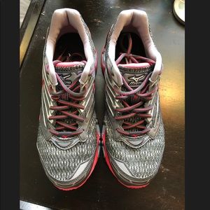 Mizuno Wave Prophecy 7 Running Shoe